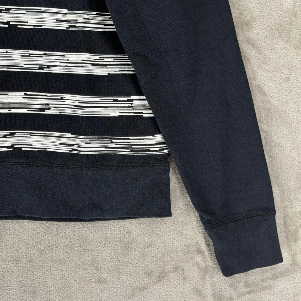 Nike Mens Glitch Stripe Crewneck Sweatshirt Black‎ White Red 614417-010 Size M